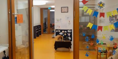 Der Eingang zu unserer Kita im Erdgeschoss.