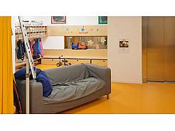 Hier können die Eltern während der Eingewöhnung verweilen - ganz in der Nähe der Kinder.